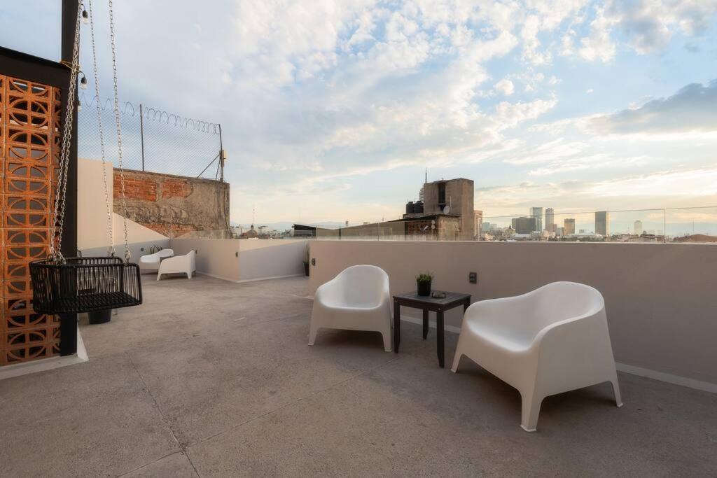 P401 Zocalo & Cathedral 2bdrm 2bath Ac Mexico City