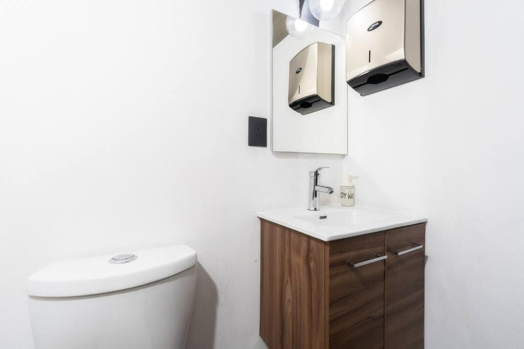 Apartment P401 Zocalo & Cathedral 2bdrm 2bath Ac Mexico City