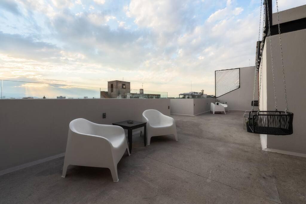 P401 Zocalo & Cathedral 2bdrm 2bath Ac Apartment Mexico City